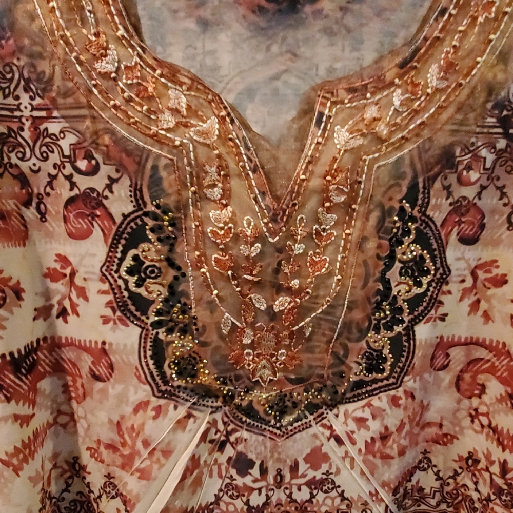Clothes - Picture 2 of 3